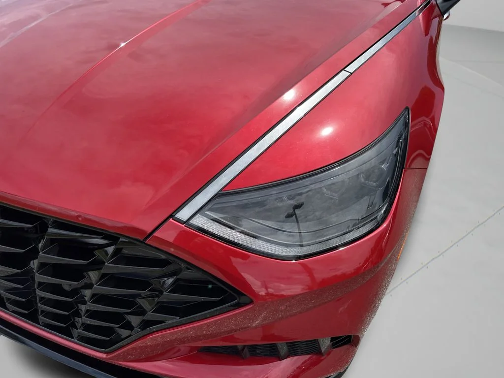 Used 2020 Red Hyundai Limited image 13