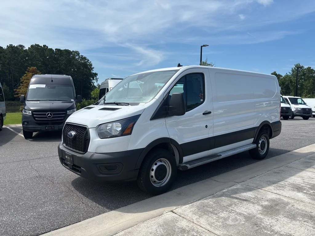 Used 2024 Oxford White Ford Base image 8