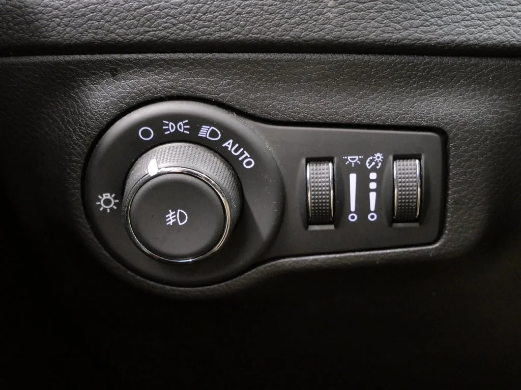 Certified Used 2020 Gray Jeep Trailhawk image 21