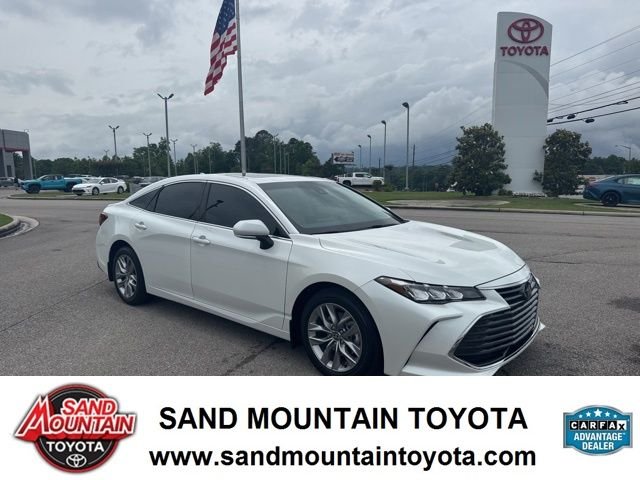 2022 Toyota Avalon XLE's photo