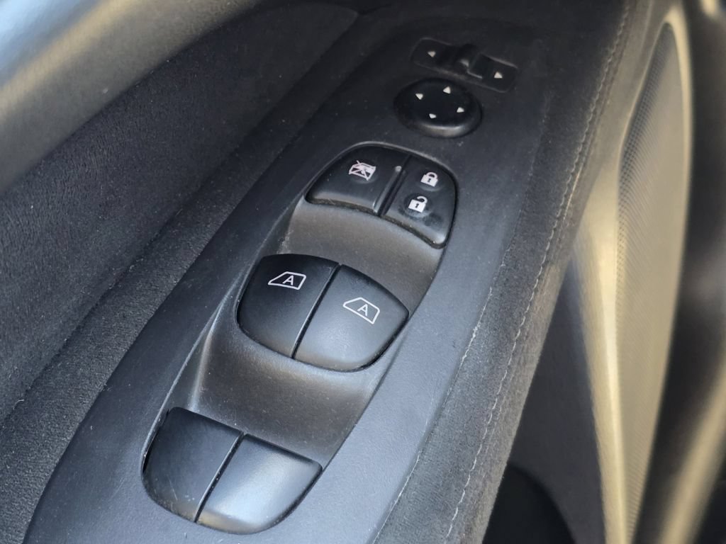 Used 2016 Gun Metallic Nissan SV image 32