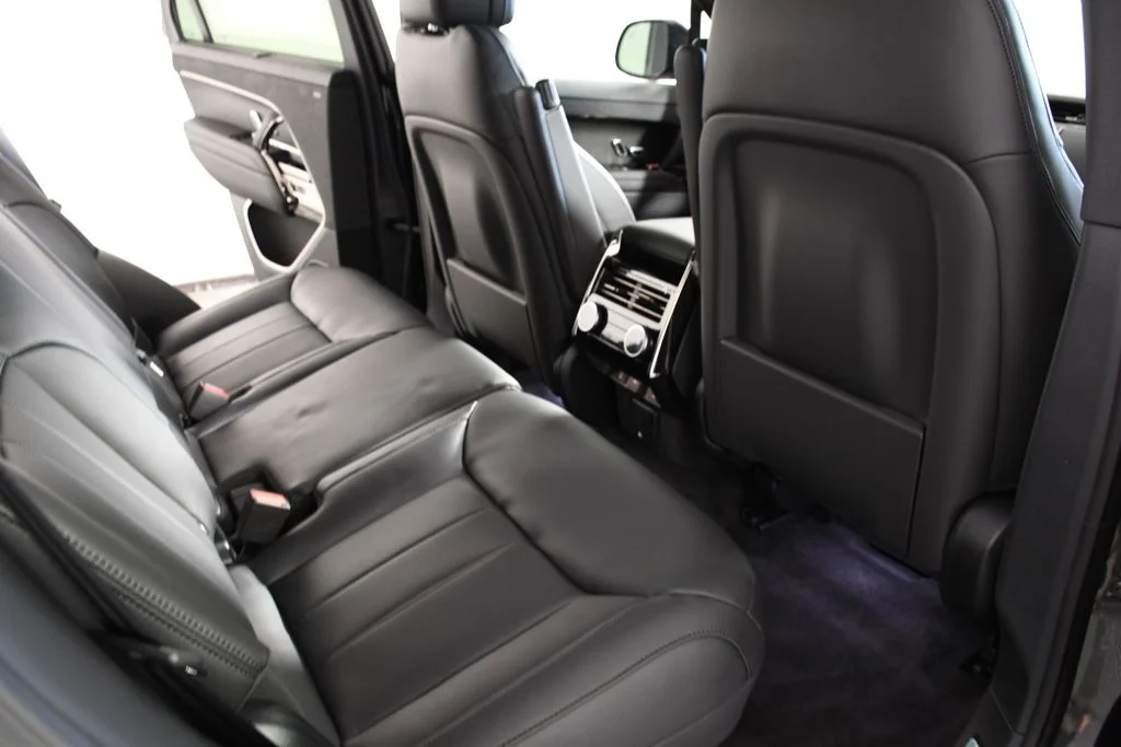 New 2026 Carpathian Gry Land Rover Dynamic SE image 21