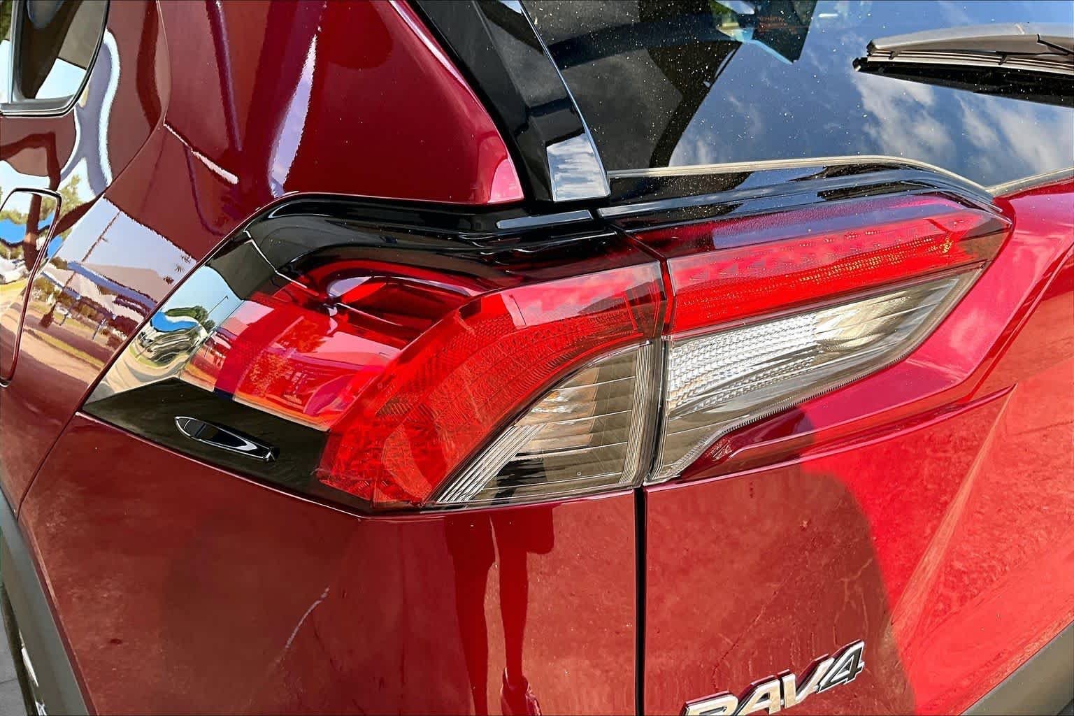 Used 2024 Ruby Flare Pearl Toyota Hybrid XLE Premium image 29