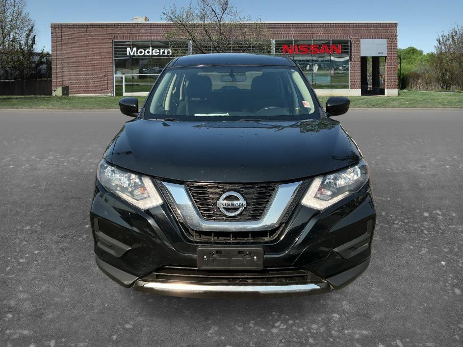 Used 2017 Magnetic Black Nissan S image 6
