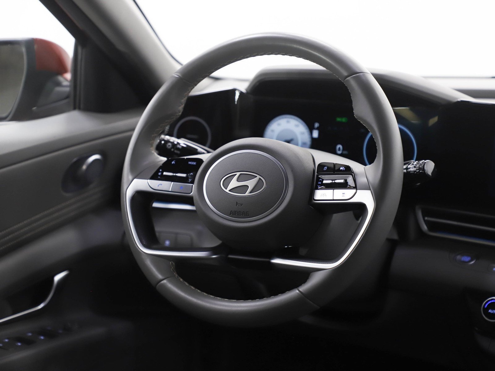 Certified Used 2025 Ultimate Red Hyundai SEL Convenience IVT image 15