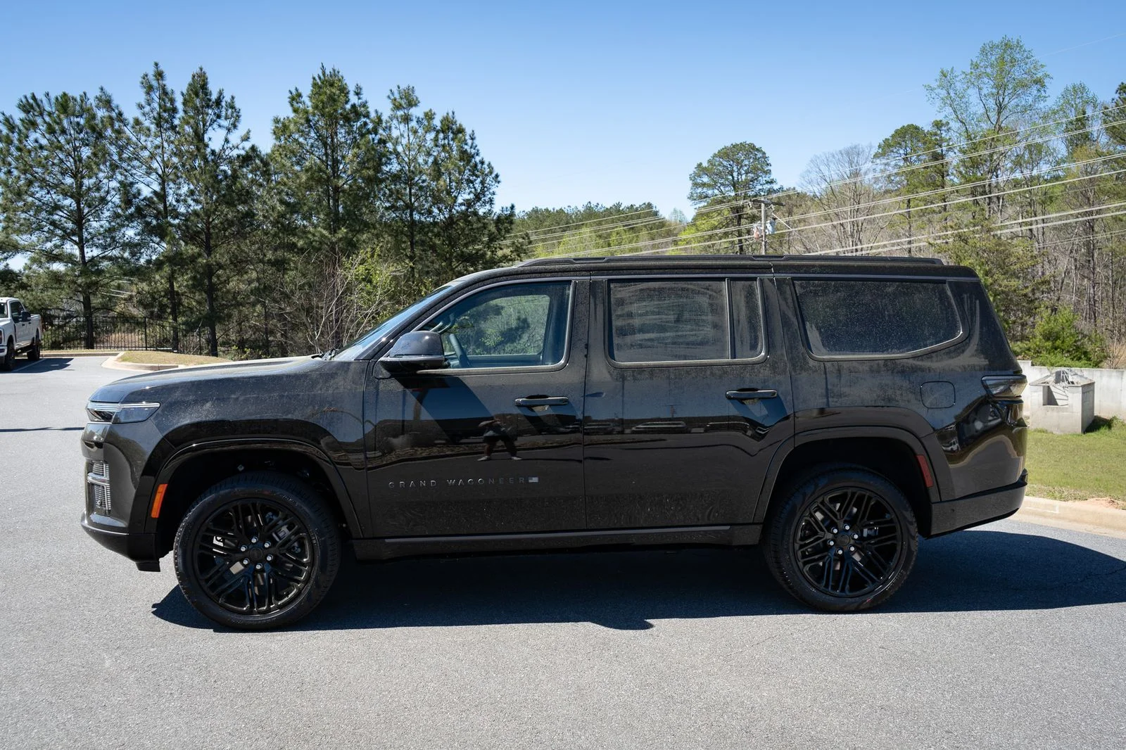 New 2026 Black Jeep Limited Reserve image 5