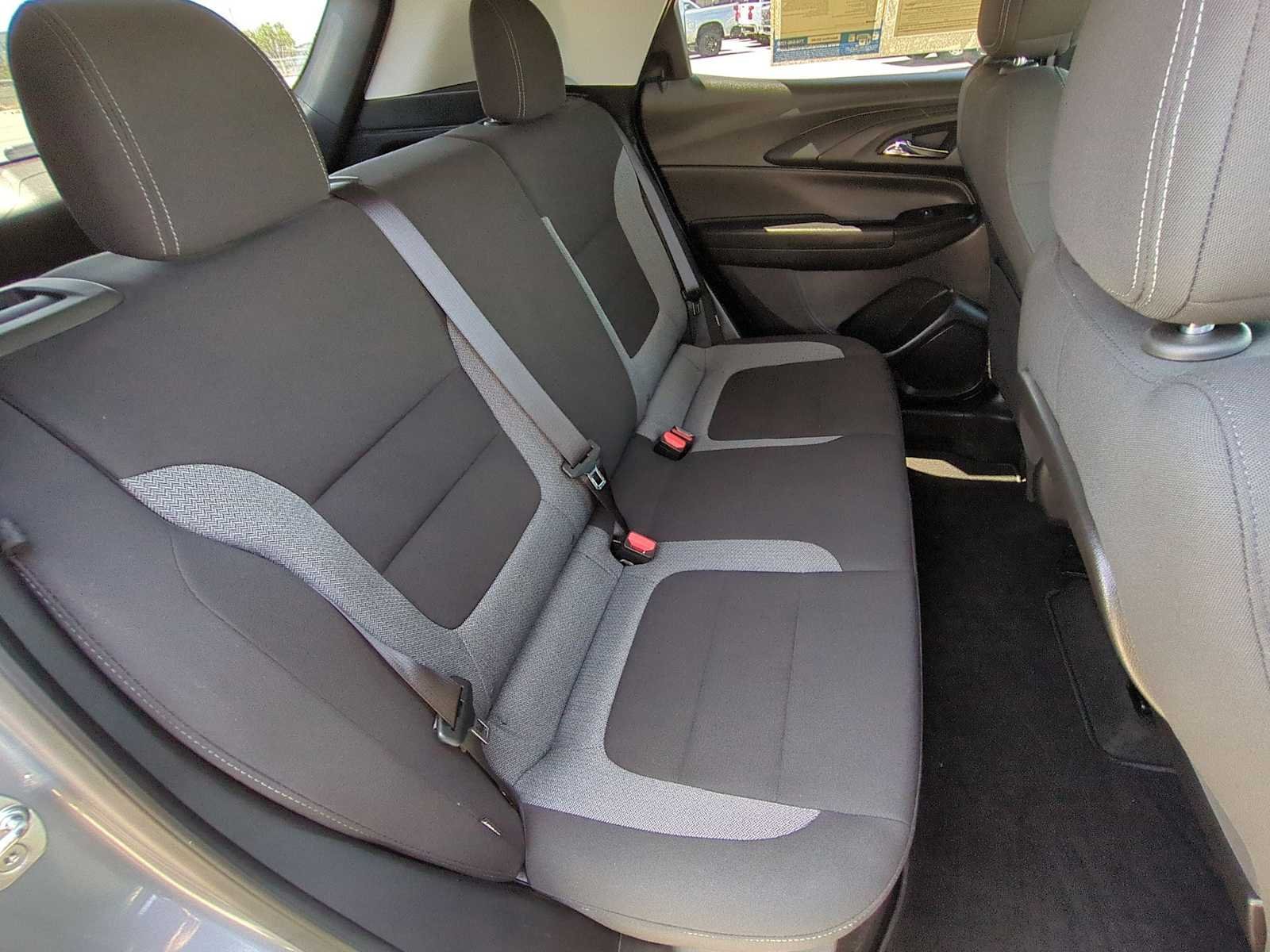Used 2024 Sterling Gray Metallic Chevrolet LT image 25
