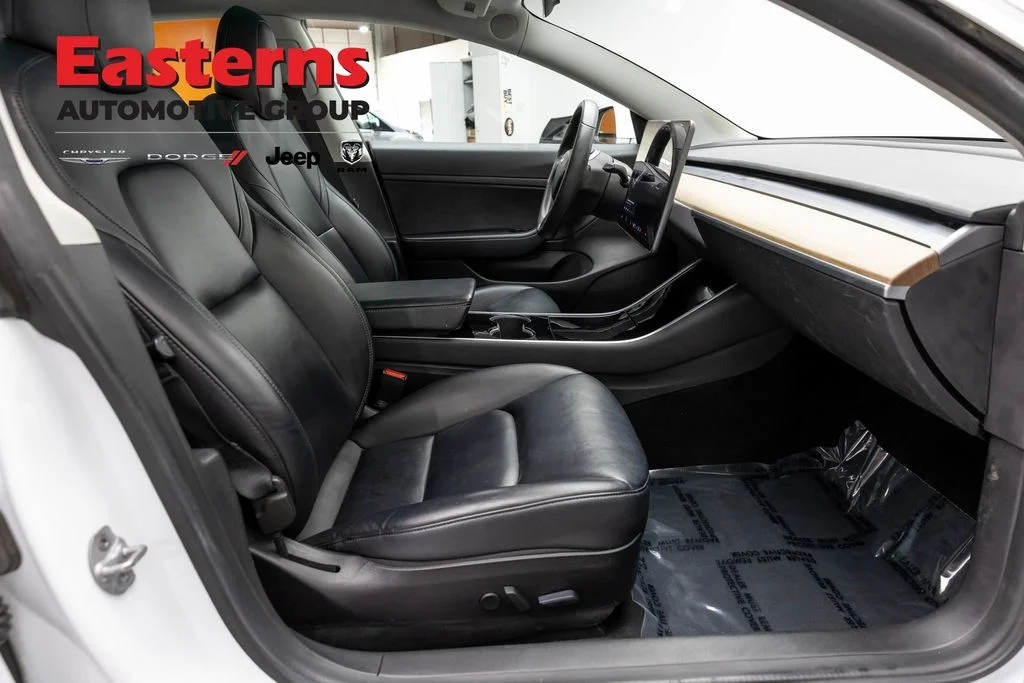 Used 2020 White Tesla Standard image 18