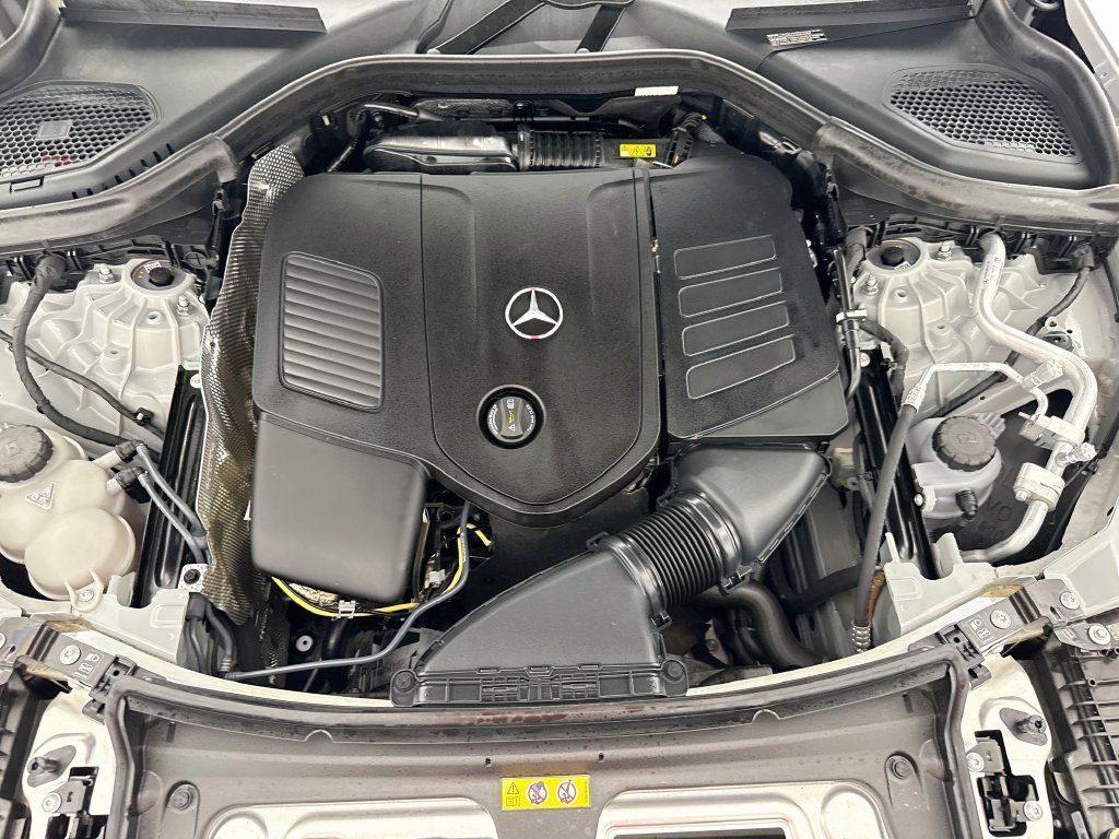 Certified Used 2026 MANUFAKTUR Alpine Gray Mercedes-Benz GLC 300 image 27