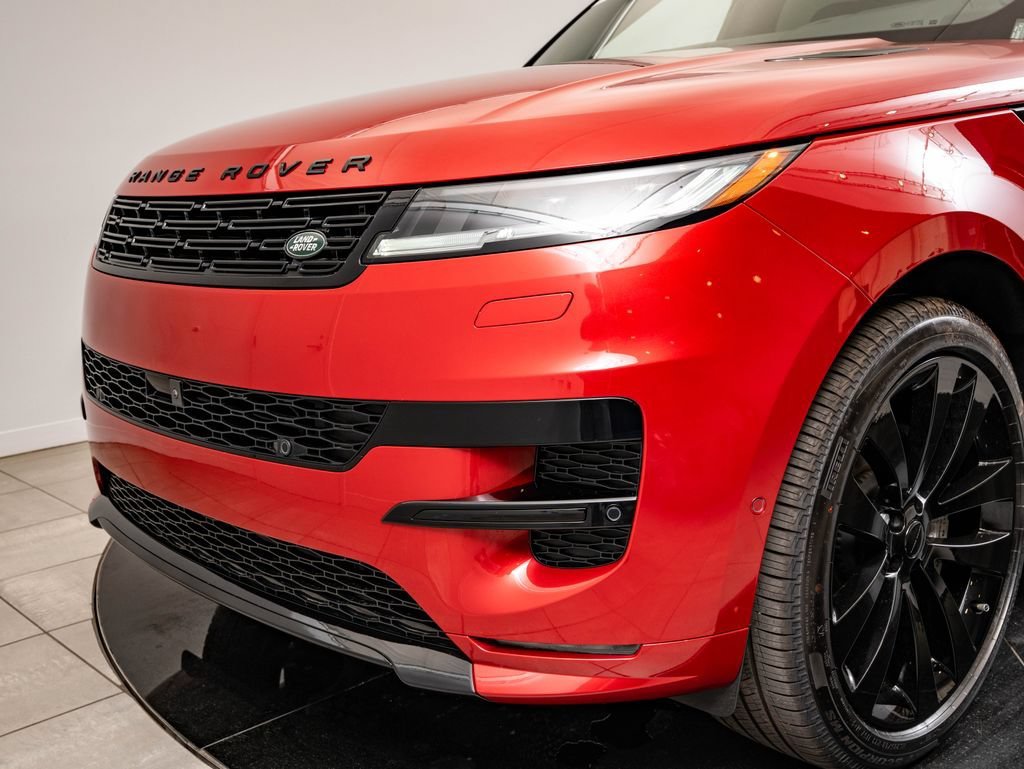 New 2026 Firenze Red Land Rover Dynamic SE image 3