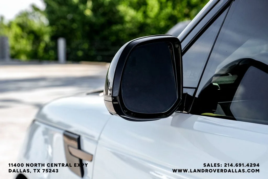 New 2026 Fuji White Land Rover Dynamic SE image 38