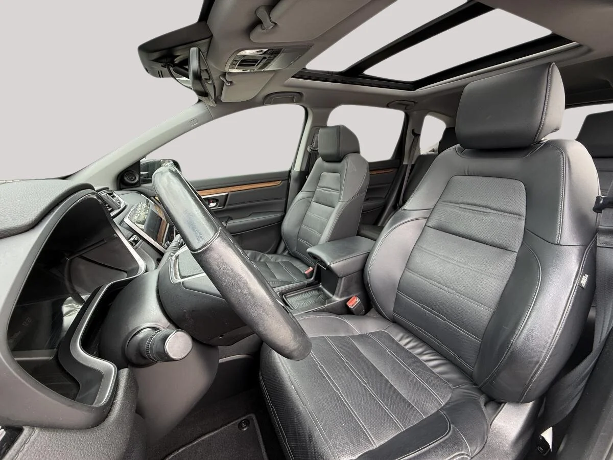 Used 2019 Black Honda Touring Awd Cvt image 16