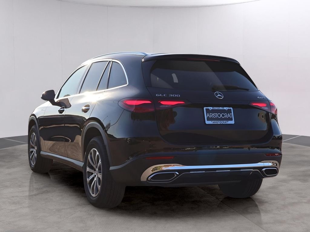Used 2026 Black Mercedes-Benz GLC 300 image 7