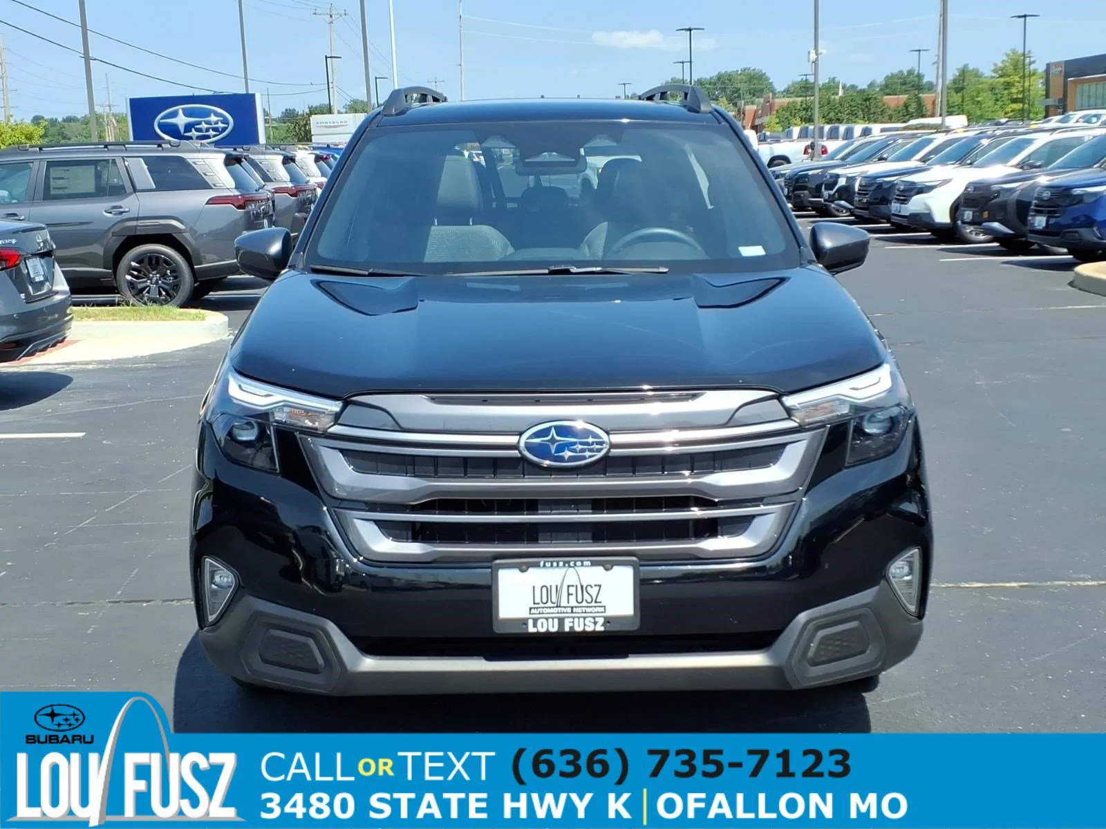 Used 2025 Crystal Black Silica Subaru Premium image 33