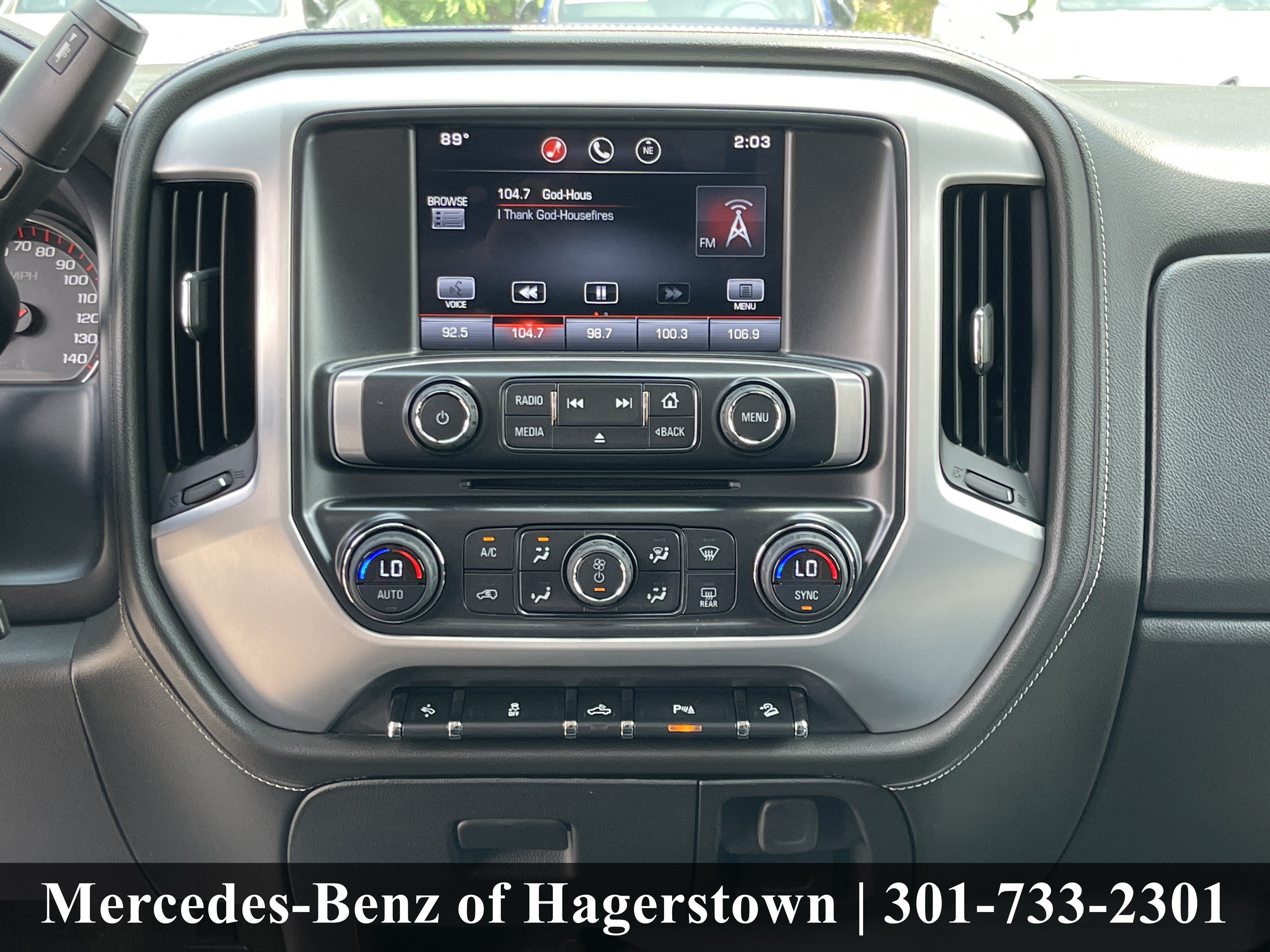 Used 2015 Quicksilver Metallic GMC SLE 4WD Crew Cab 153.0 image 8