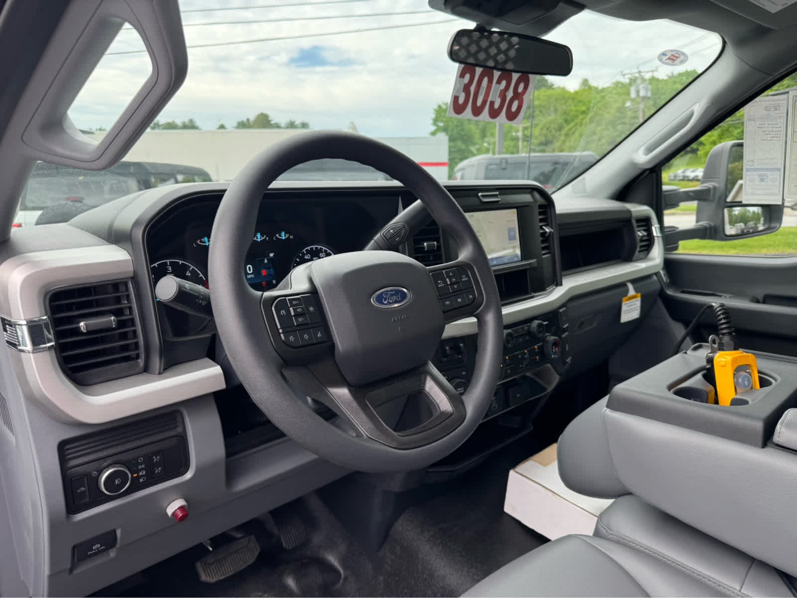 New 2026 Oxford White Ford XL image 15