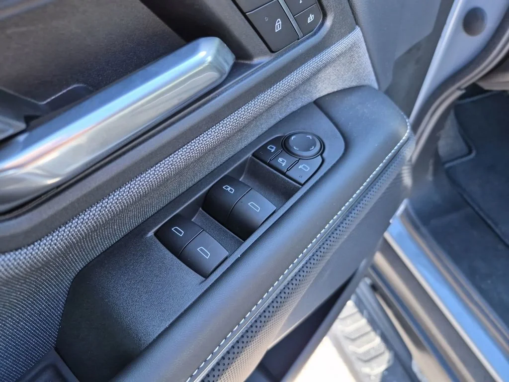 2026 GMC Sierra EV Elevation - Photo 19