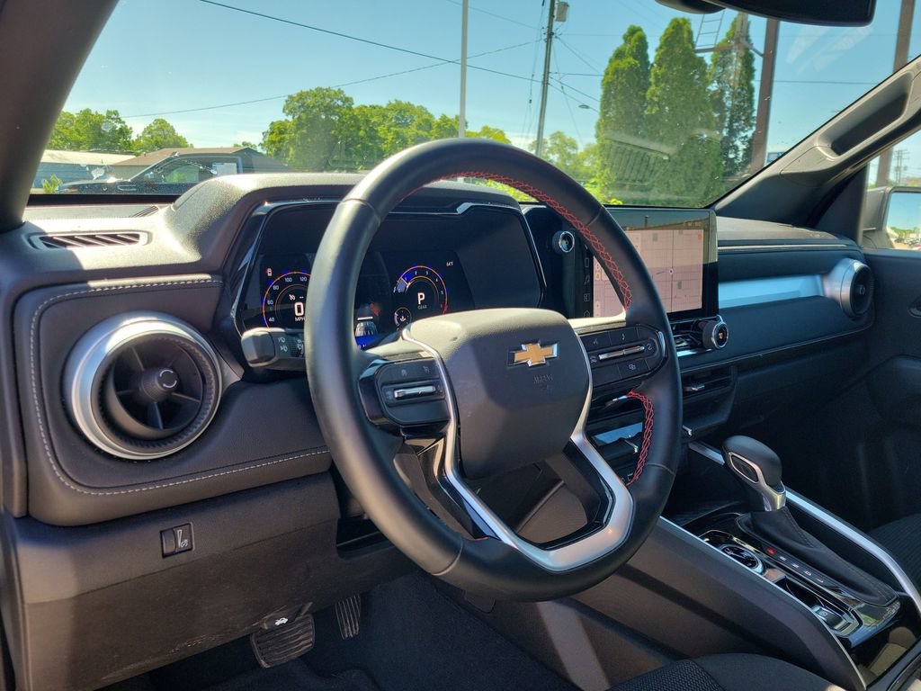 Used 2025 Summit White Chevrolet WT/LT image 19