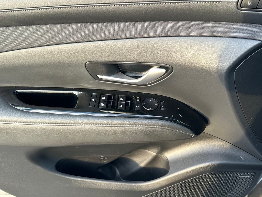 2025 Hyundai Tucson Limited - Photo 6