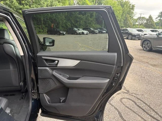 New 2026 Majestic Black Pearl Acura  image 37