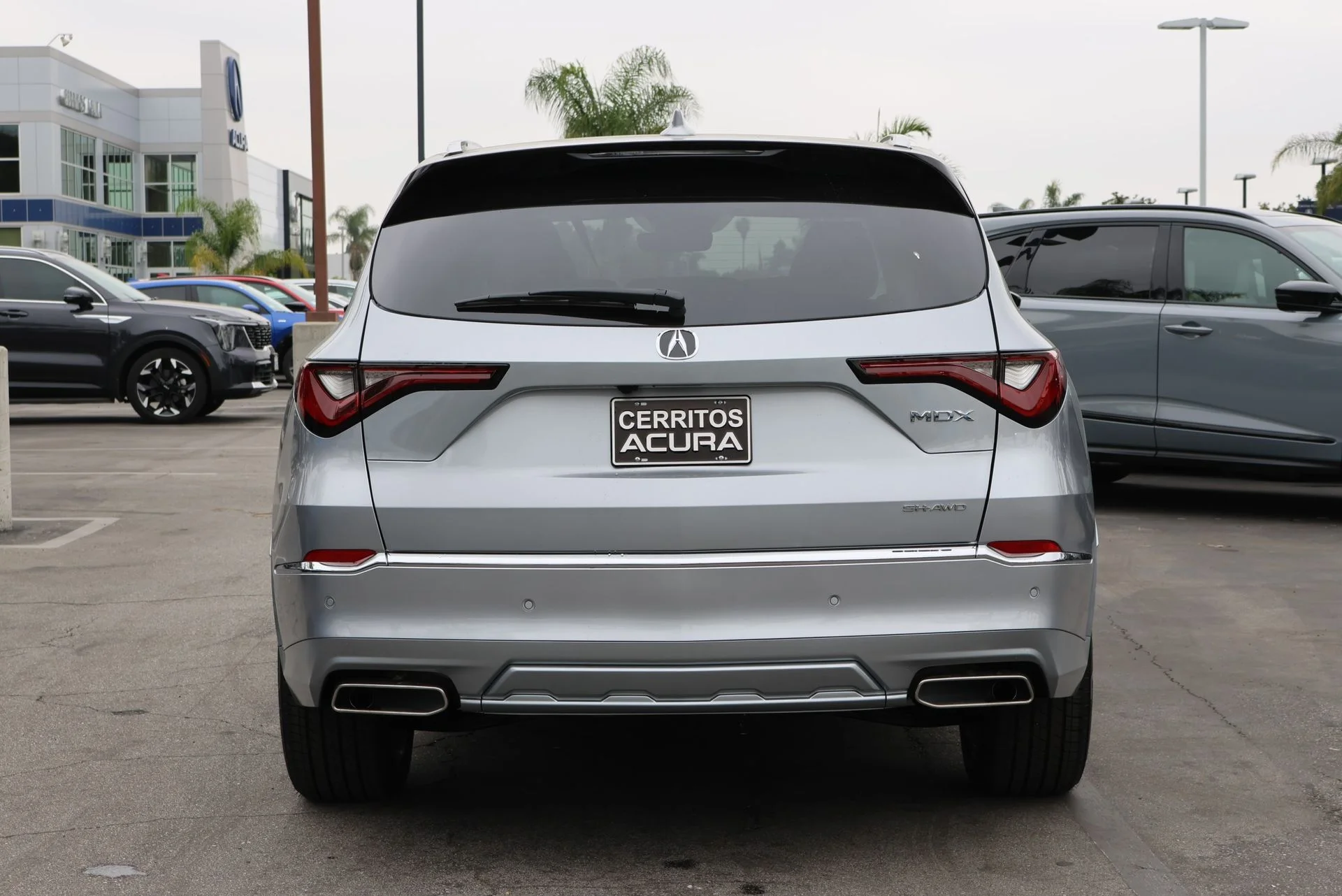 New 2026 Solar Silver Metallic Acura SH-AWD with Advance Package image 4