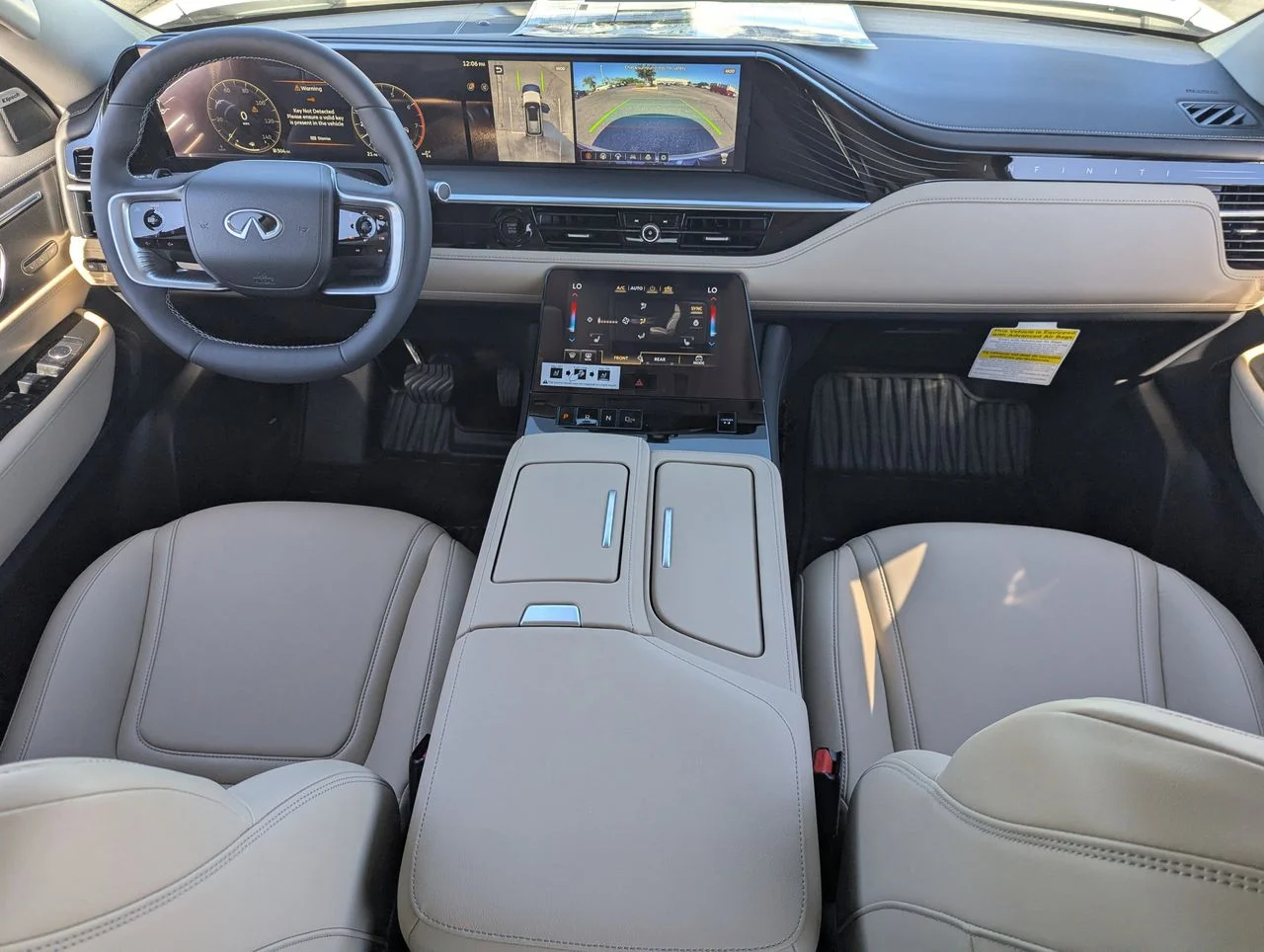 New 2026 RADIANT WHITE INFINITI Pure 4WD image 21
