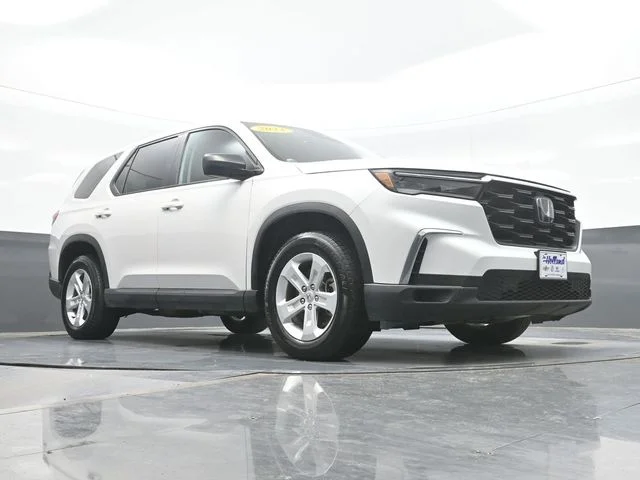 Used 2023  Honda LX image 23