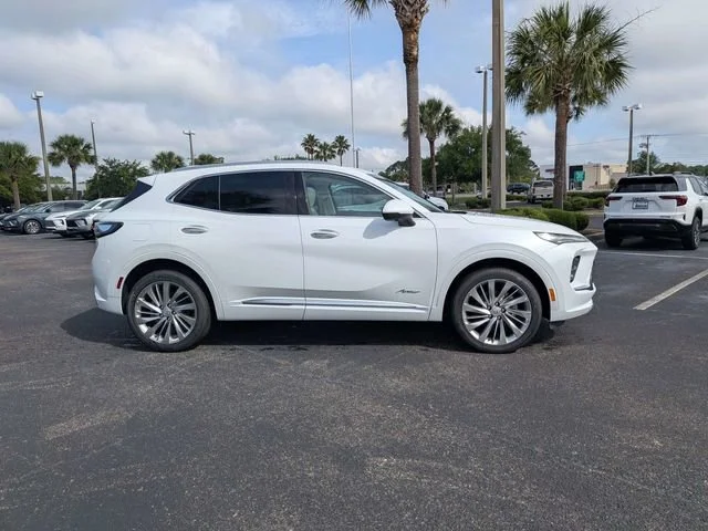 New 2026 Iridescent White Tricoat Buick Avenir image 2
