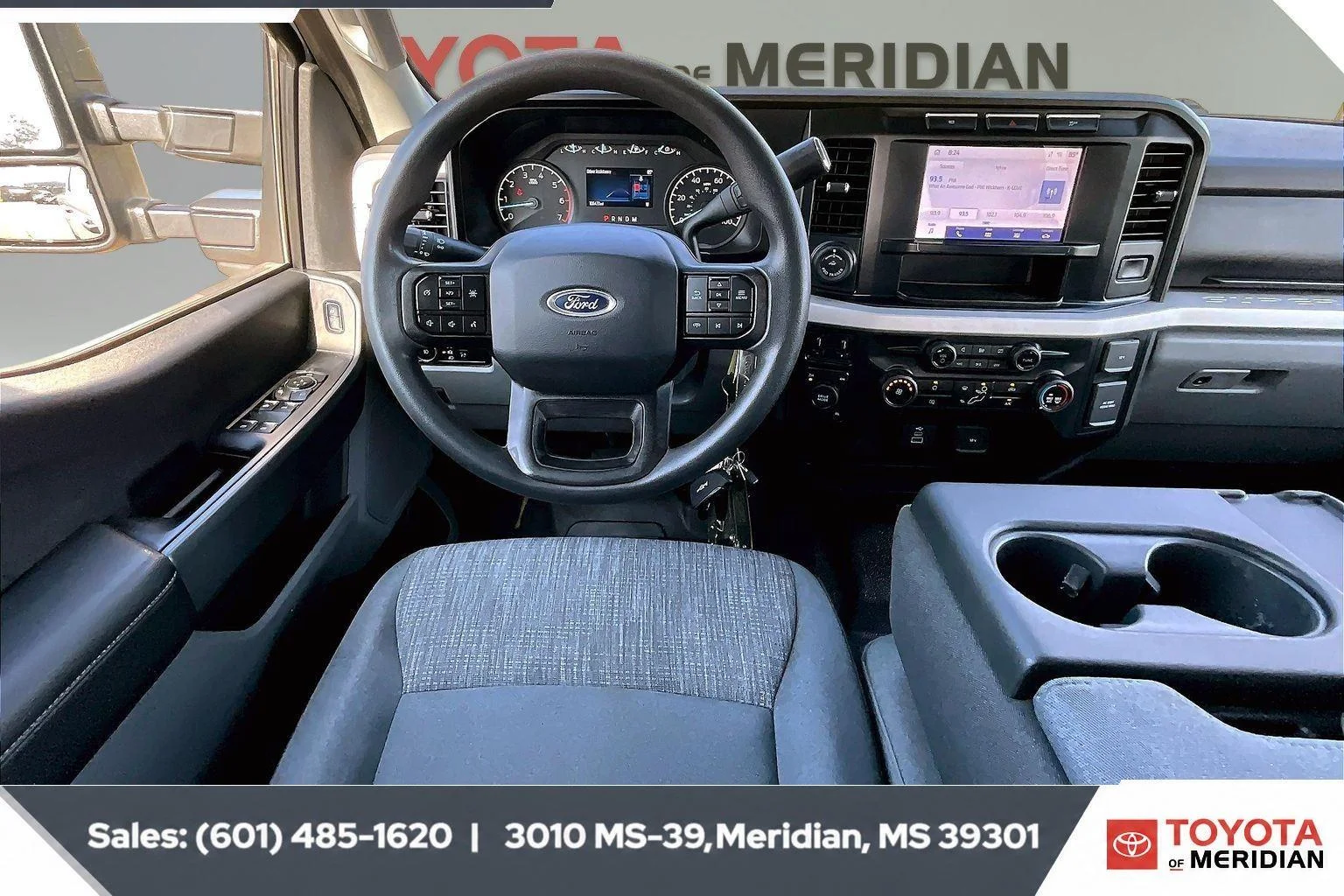 Used 2023 Oxford White Ford XLT image 5