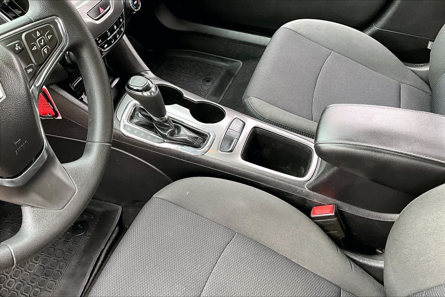 Used 2017 Red Chevrolet LT image 15