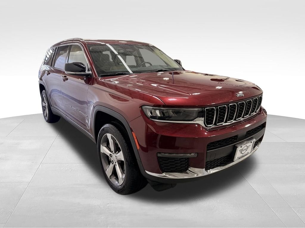 Used 2022 Red Jeep  image 7