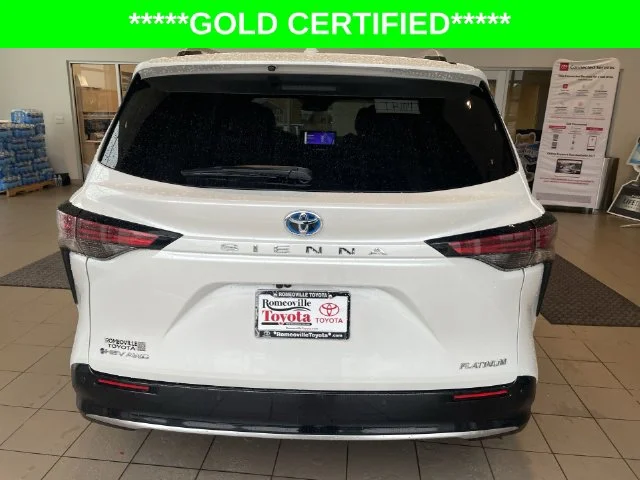 2025 Toyota Sienna Platinum - Photo 33