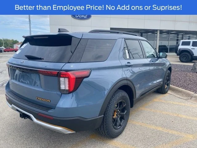 New 2026 Vapor Blue Metallic Ford Tremor® image 4