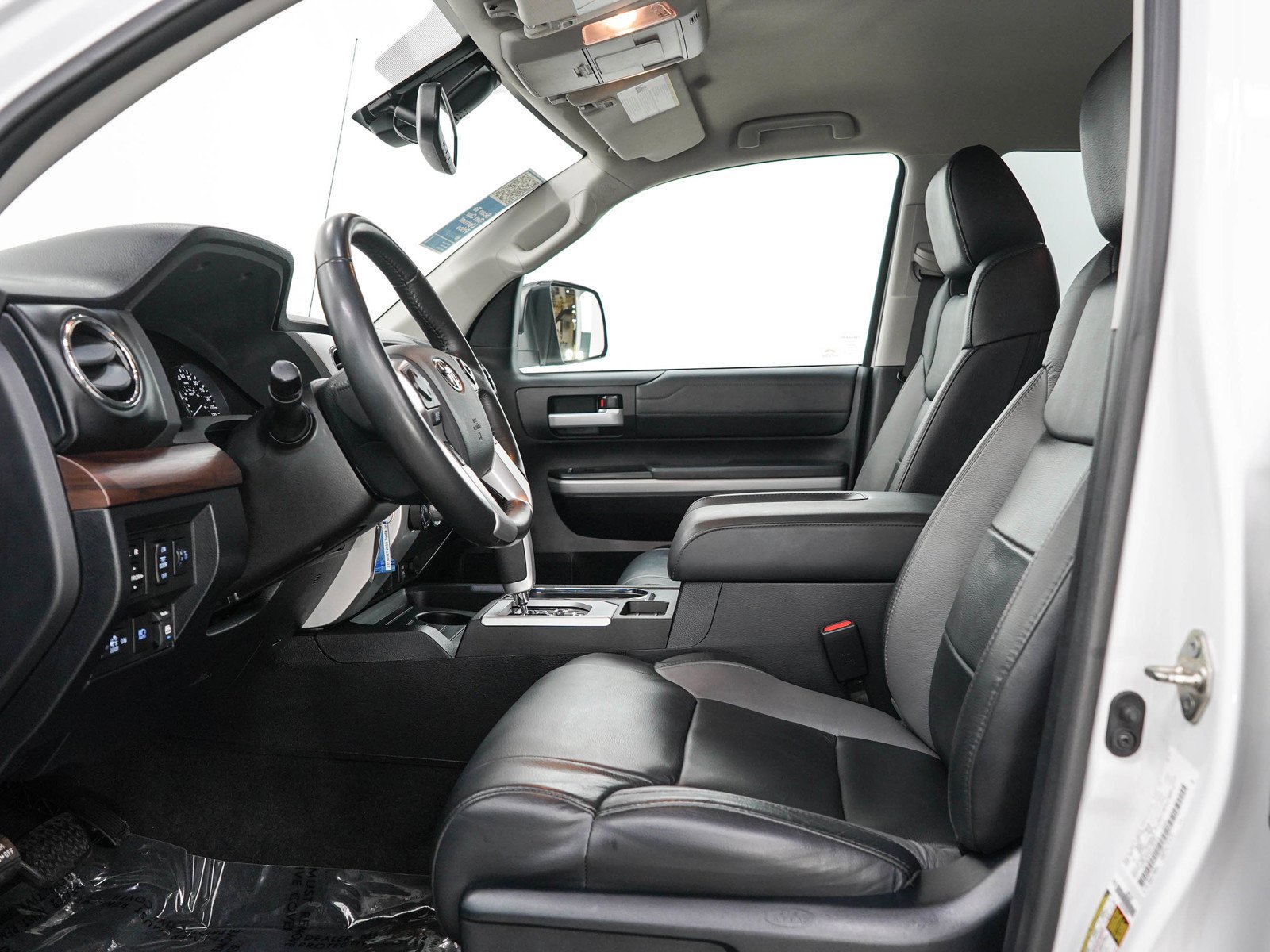 Used 2018 Super White Toyota Limited image 23