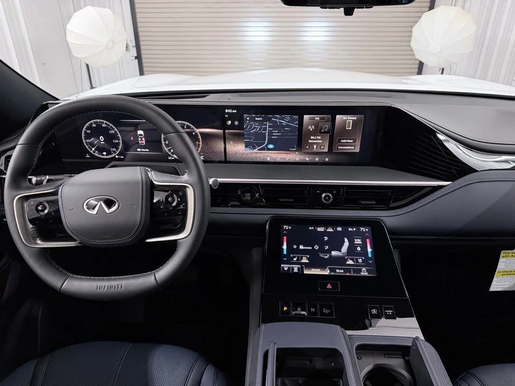 Used 2026 White INFINITI SPORT image 14