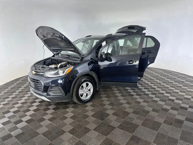 Used 2022 Blue Chevrolet LT image 10