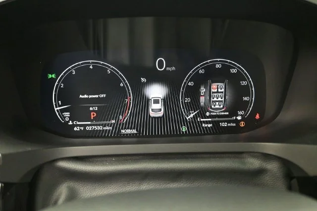 Used 2025  Acura Technology Package image 13