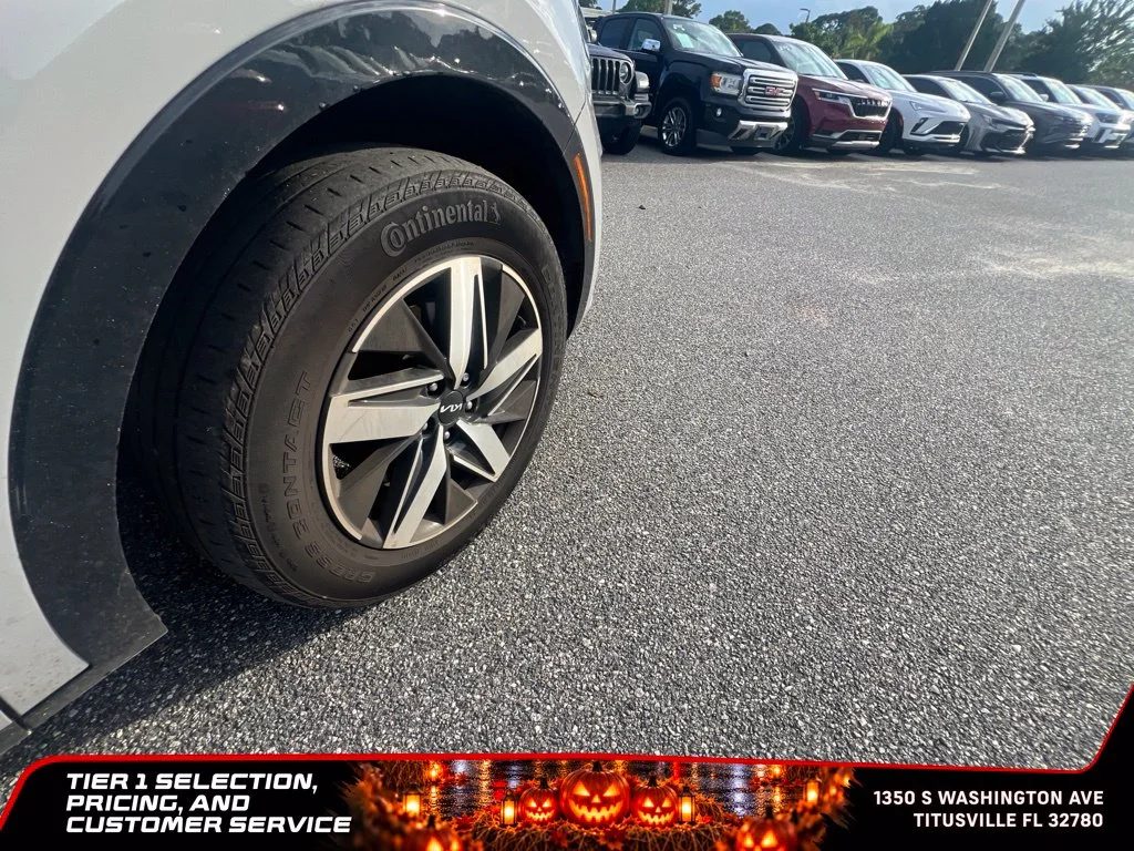 Used 2023 Gray Kia EX image 22