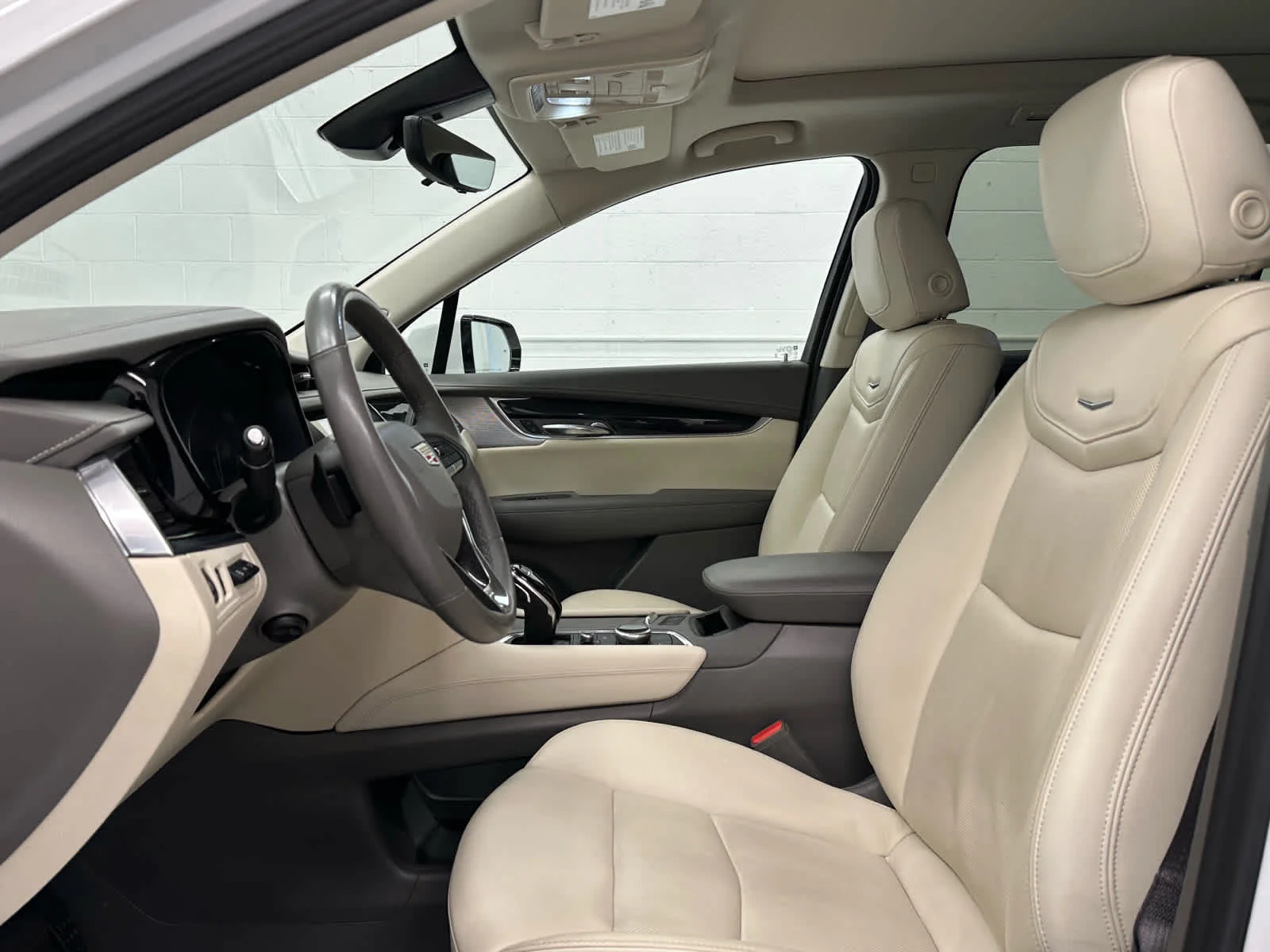 Used 2023 Crystal White Tricoat Cadillac AWD Premium Luxury image 11