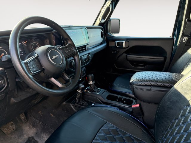 Used 2025 Blue Jeep Nighthawk image 11