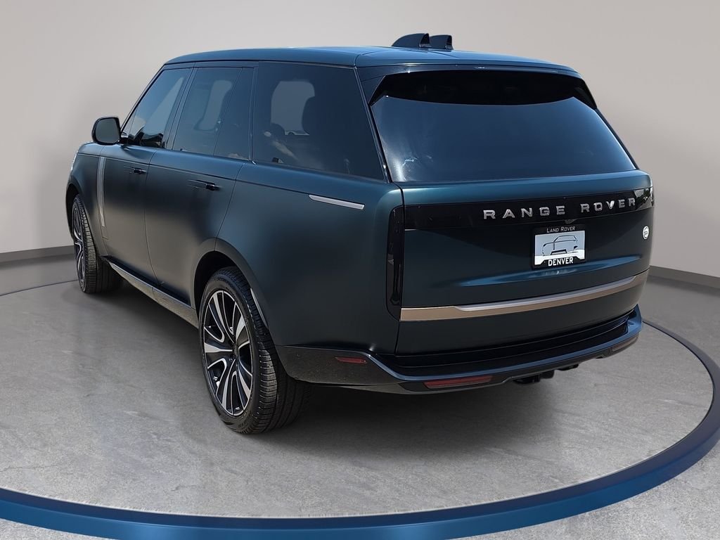 New 2026 British Racing Green Satin Land Rover SV image 7