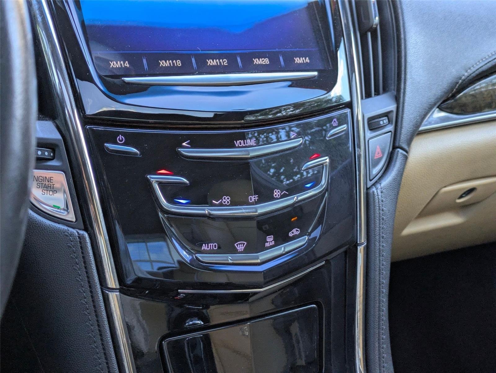 Used 2013 White Diamond Tricoat Cadillac Luxury image 23