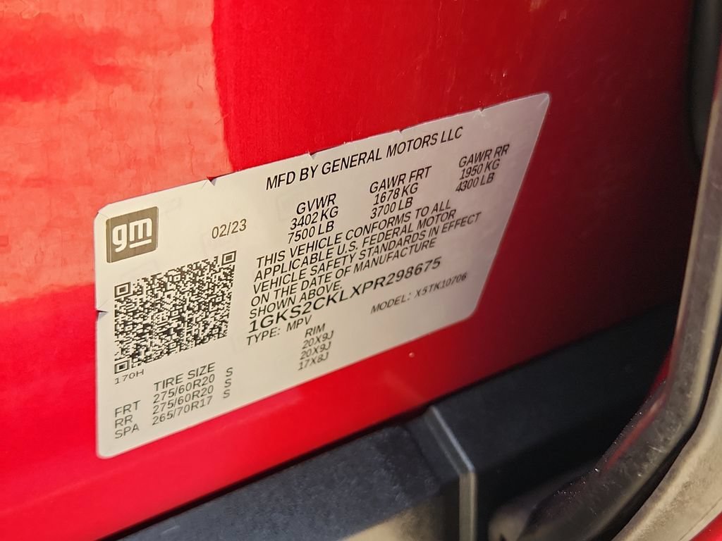 Used 2023 VOLCANIC RED TINTCOAT GMC AT4 image 26
