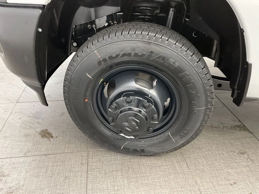 2026 RAM 3500 Chassis Tradesman - Photo 8
