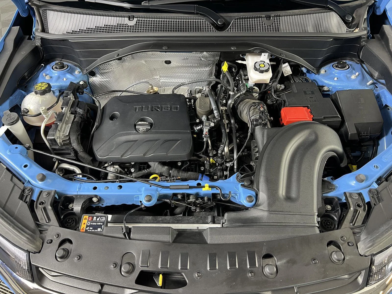 Used 2024 Fountain Blue Chevrolet LT image 21