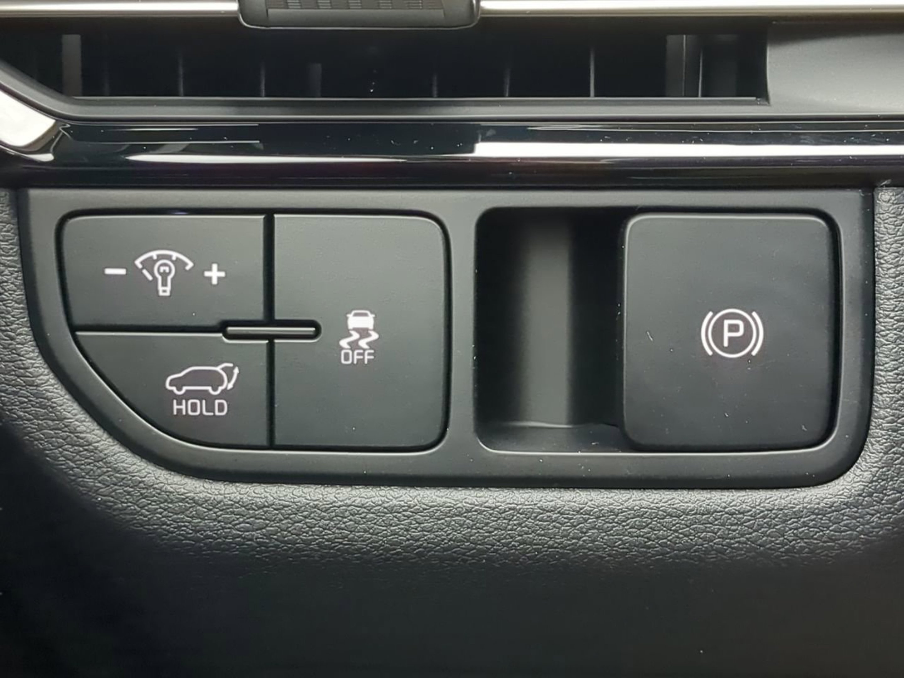 New 2026 Glacial White Pearl Kia EX image 29