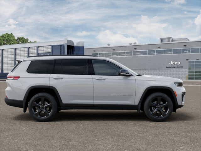 New 2026 Bright White Clear-Coat Exterior Paint Jeep Limited image 22