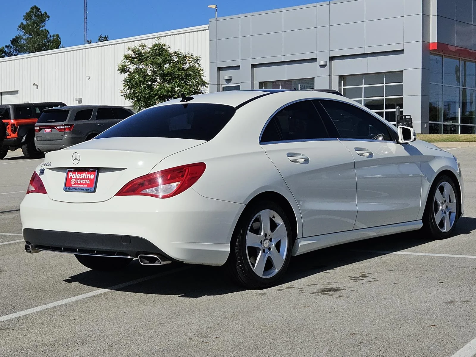 Used 2016 Cirrus White Mercedes-Benz CLA250 Coupe image 4