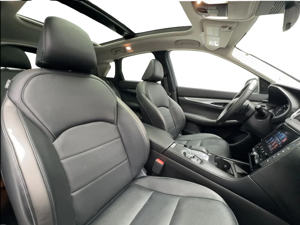 Used 2025 Gray INFINITI LUXE image 31