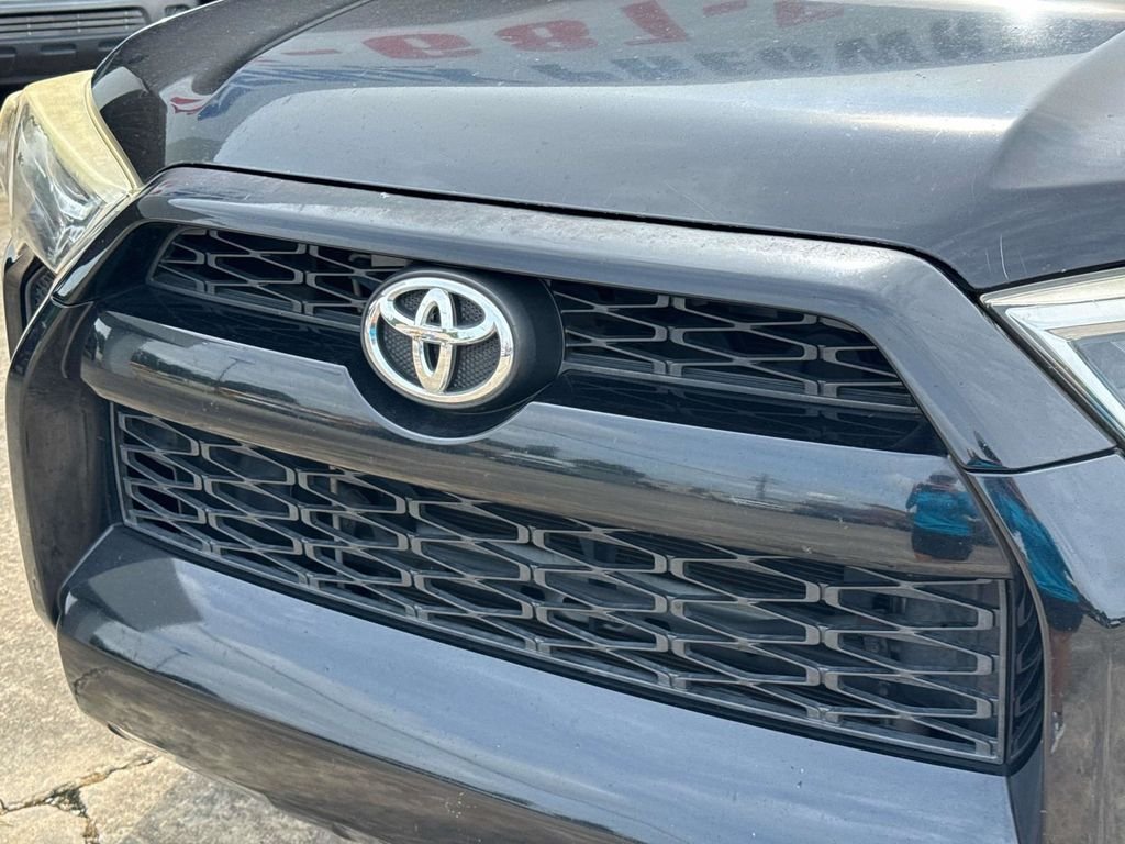 Used 2016 Black Toyota SR5 image 6